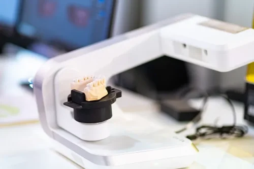 Zastosowanie precyzyjnego druku 3D w stomatologii